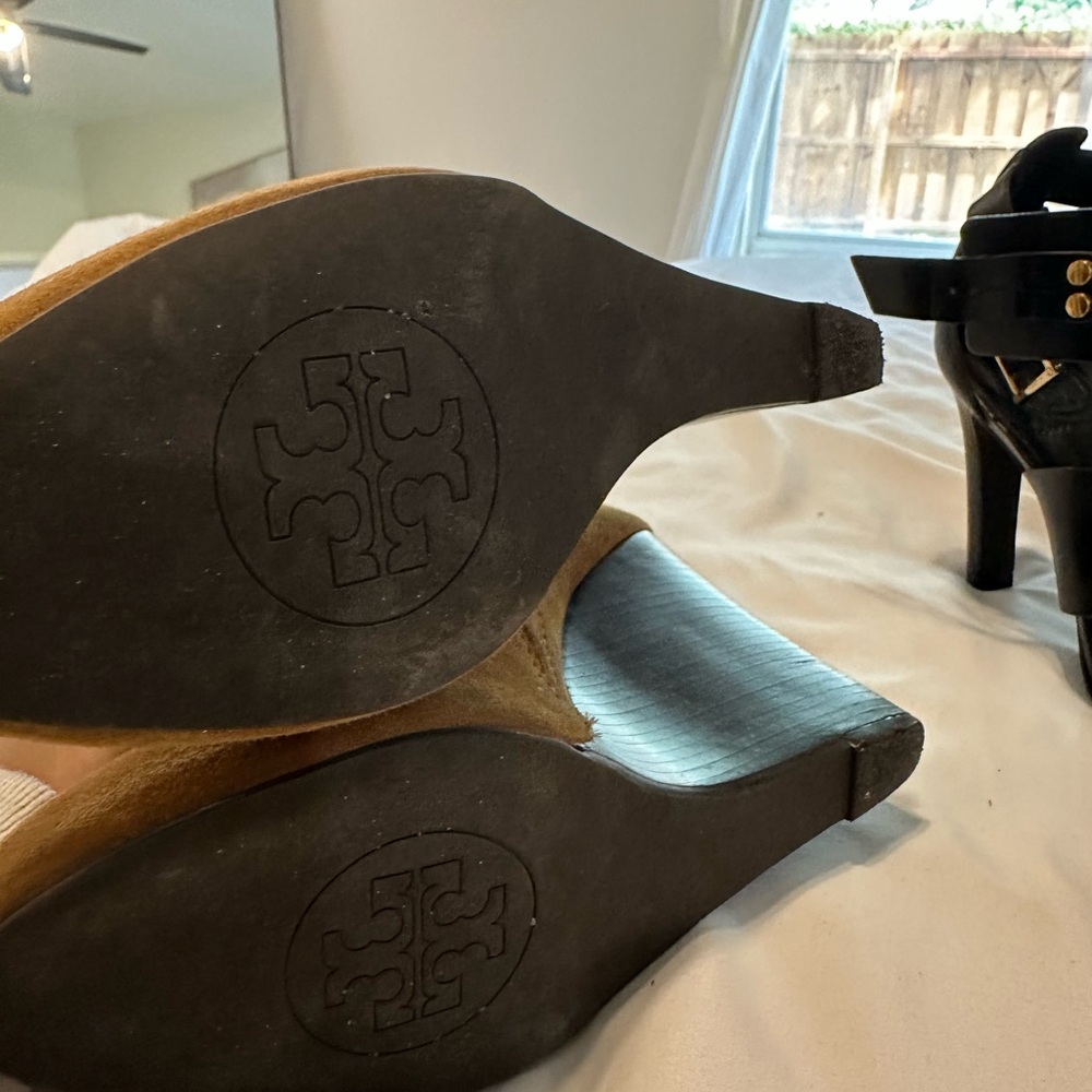 Tory Burch Tan and Brown Ankle Boots - Picture 3 of 6
